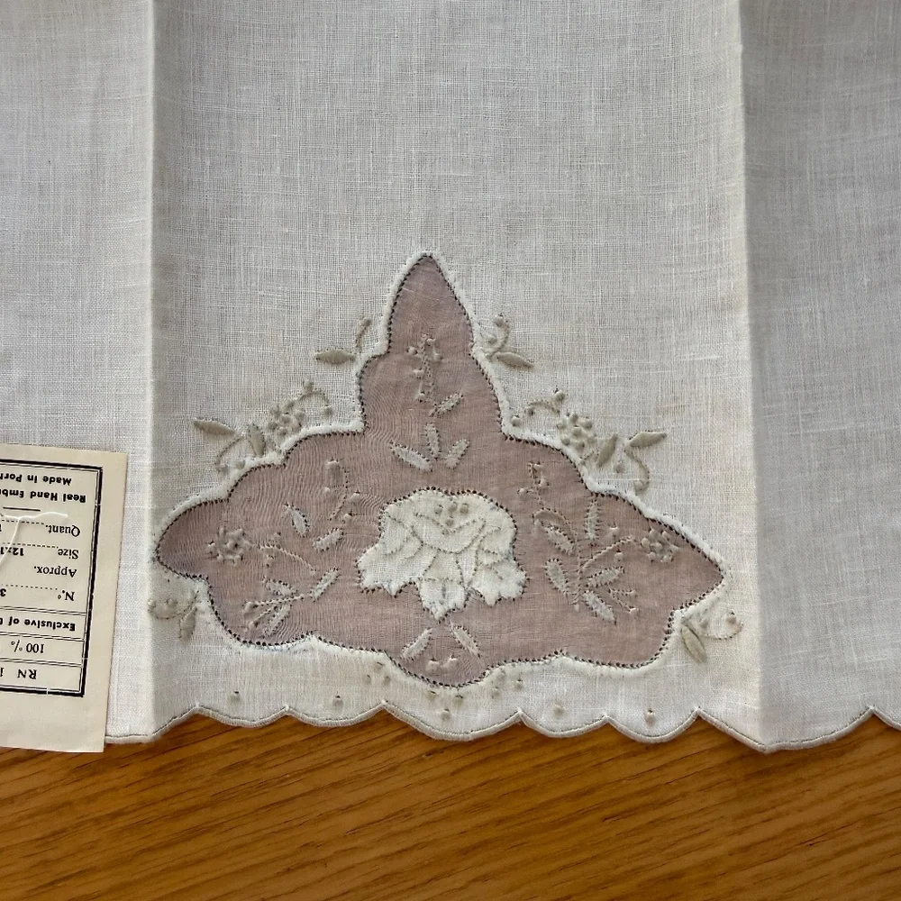 VINTAGE HAND EMBROIDERED LINEN HAND TOWELS-SET/3